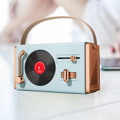 Retro-tragbarer Bluetooth-Lautsprecher mit Subwoofer, ideales Geschenk, Speicherkartenformat und USB-Flash-Laufwerkleser, himmelblau. (1/5)