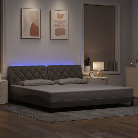 Cadre de lit avec LED sans matelas-Structure de lit à LED sans matelas taupe 200x200 cm tissu 719551 (1/5)