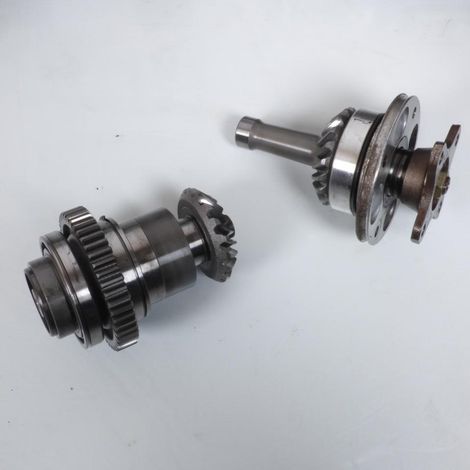[GEBRAUCHT] [GEBRAUCHTWAREN] Verschiedene Motorenteile original für Motorrad (1/4)
