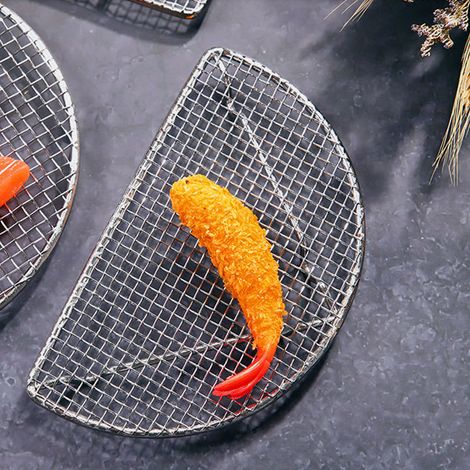 Grille de refroidissement semi-circulaire petite, 16 cm, pour grillades, fritures, tempuras et autres aliments frits. (1/5)