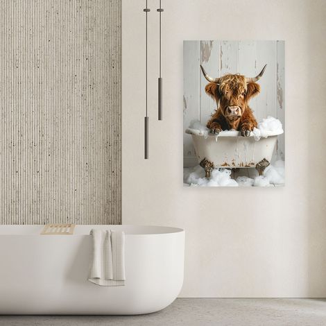 Wandbild Schottische Kuh sitzt in einer Badewanne mit Schaum 70x100 (1/4)