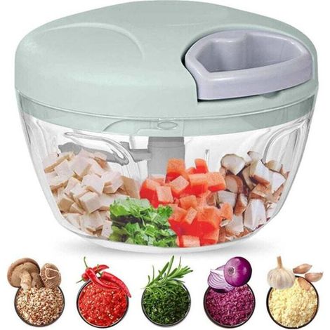 Picadora manual de 500 ml. Pica, rebana y mezcla verduras, carne, frutos secos y cebollas con sus cuchillas de acero inoxidable para una cocción rápida y sencilla.