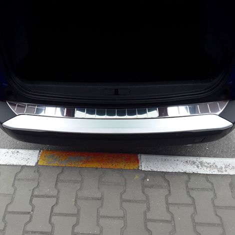 Protection Seuil de Pare-Chocs Arriére Compatible avec Peugeot 2008 2019-2024 Acier