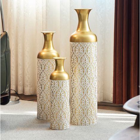 3er-Set dekorative Bodenvasen 50/66/83 cm aus Metall in Gold-Weiß für Wohnzimmer – MEUBLIV (1/5)