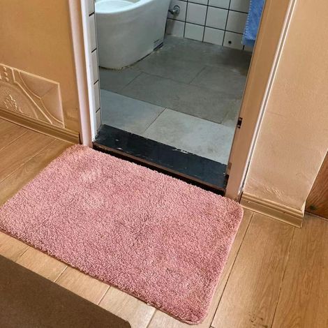 Tapis de Bain Gris 60 x 90cm, Antidérapant Tapis Salle de Bain Épaissi Tapis Sortie de Douche Absorbant Tapis de Sol Ultra Doux en Microfibre, Séchage Rapide (1/5)