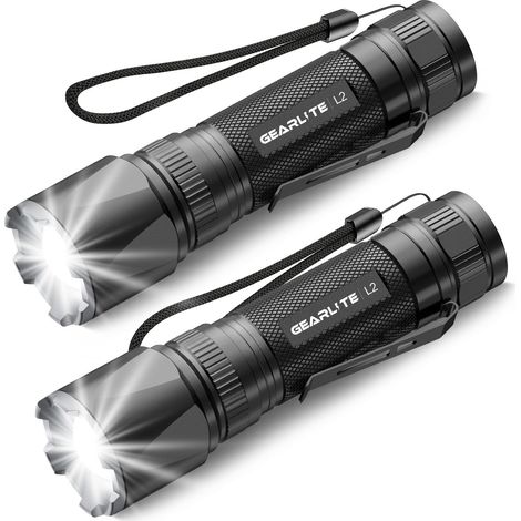 Lampe Torche Rechargeable, 3000LM Mini Lampe de Poche Tactique LED Ultra Puissante Rechargeable Zoomable avec 3 Modes D'éclairage, IP65 Étanche Longue Portée LED Flashlight pour Campin, Vert (1/5)