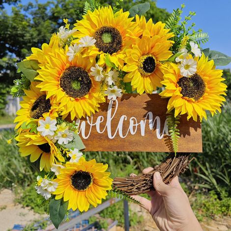 Guirlande De Fleurs Artificielles - Couronne De Tournesols Simulés En Rotin - Décoration De Porte D'Entrée Et Murale - 1 Pièce (1/5)