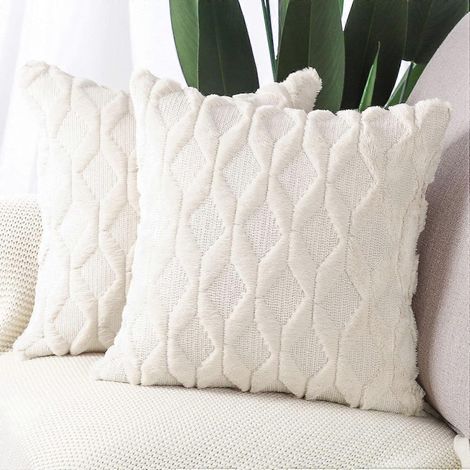 Lot de 2 housses de coussin décoratives en velours de laine court doux et moelleux, style luxueux, beige, 50 x 50 cm, pour canapé ou chambre. (1/5)