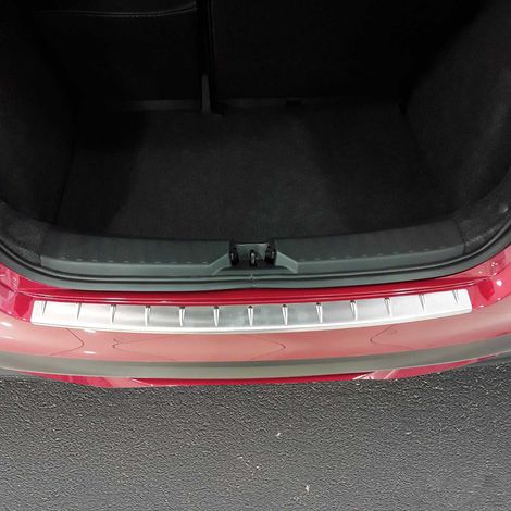 Protection Seuil de Pare-Chocs Arriére pour Nissan Micra 2017-2025 Acier INOX (1/5)