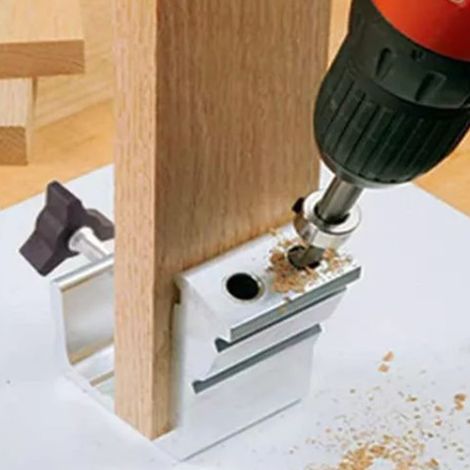 Kit de gabarit de perçage oblique pour le travail du bois : guide de perçage, foret et gabarit de perçage. (1/5)