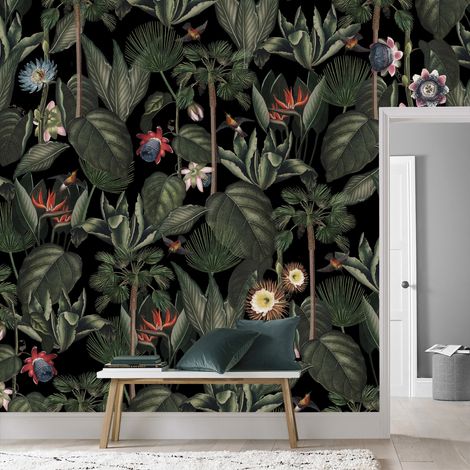 Papier peint panoramique jungle Yara 300 x 280cm – Motif tropical multicolore – Texture lisse – Résistant à la lumière – Facile à poser – Art For The Home