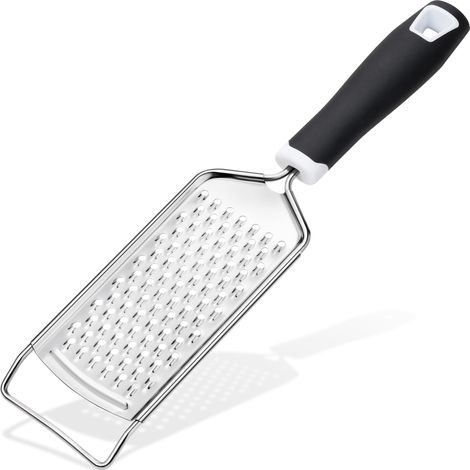 Râpe de cuisine professionnelle, râpe à main en acier inoxydable, râpe à citron en métal, noire avec poignée. (1/3)