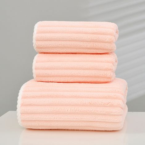 Cet ensemble de serviettes comprend une serviette de bain extra-large à séchage rapide, une serviette de tête ultra-absorbante et une serviette de plage douce. Ses couleurs sont résistantes et il est (1/5)