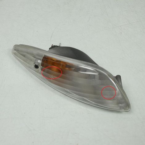 [PRODUIT D'OCCASION] Clignotant arrière gauche Luxor pour scooter Peugeot 125 Elyseo (1/2)