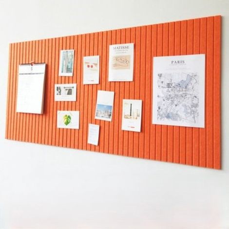 Pannello decorativo in feltro, 60 x 40 cm, grigio chiaro, perforato, spessore 0,9 cm, pieghevole, con nastro adesivo per foto, ideale per pareti fotografiche nelle scuole. (1/5)