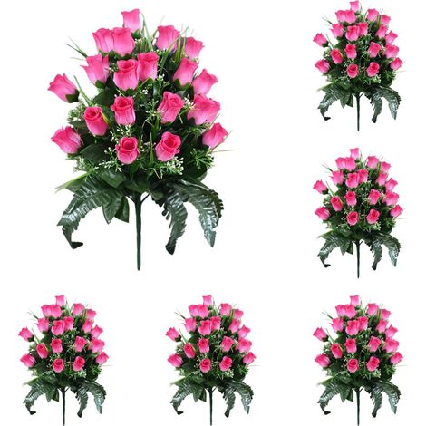 Six fleurs artificielles pour la décoration extérieure des cimetières, comprenant des bouquets de roses et des fleurs en selle, adaptées aux pierres tombales — un bouquet de condoléances avec vase.