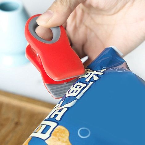2 Pinces Magnétiques Mini Portables pour Sceller Aliments, Conservation Snack, Sacs de Cuisine Rouges (1/4)