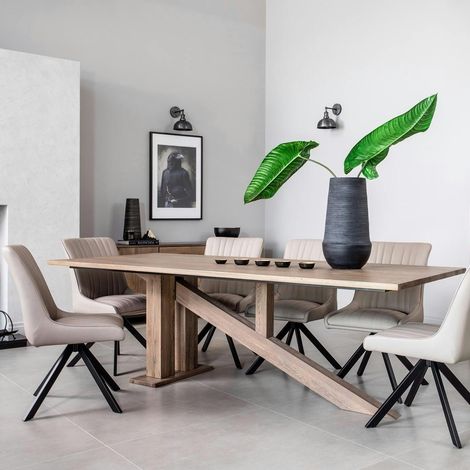 Table à manger moderne piètement oblique chêne massif 200 cm HUDSON (1/5)
