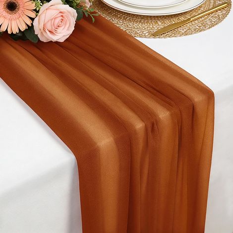 Chemin de table mousseline caramel 77x300 cm, doux et confortable, pour mariage bohème, fête, baptême, baby shower ou cuisine. (1/5)