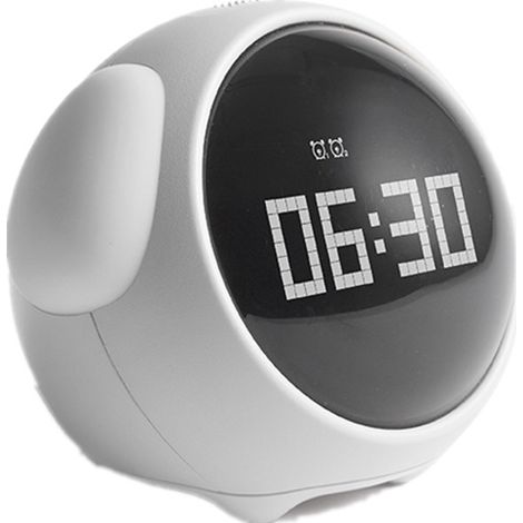 Dieser niedliche, sprachaktivierte digitale Wecker für Kinder verfügt über ein Nachtlicht, einen Temperatursensor, eine Schlummerfunktion und ist wiederaufladbar. Es hat eine weiße Farbe.