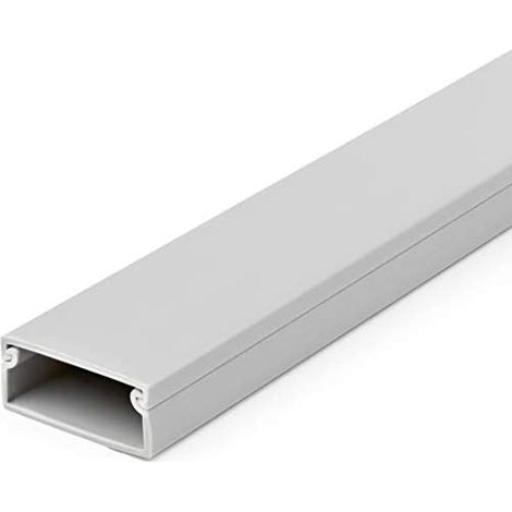 StarTech.com Canaleta de Gestión de Cable Sólido con Tapa. 38 mm de An x 16 mm de Al x 2 m de Lar. Cubierta de PVC o Conducto de Pared para Cables de Red o Alimentación de un Solo Canal - Máximo 30 Ca