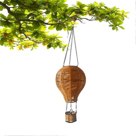 Lanterne solaire suspendue en rotin, motif montgolfière, résistante aux intempéries, idéale pour porche et jardin. (1/5)
