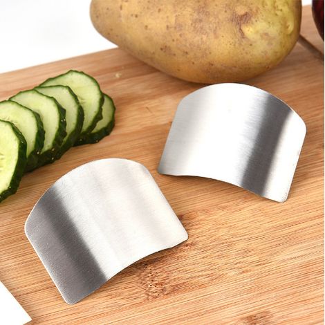 Sollbry 2 protectores de dedos de acero inoxidable, accesorios de seguridad para cortar frutas y verduras (2 estilos) (1/5)