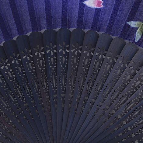 Éventail pliable en bambou ajouré à pompons, idéal pour se rafraîchir lors des chaudes journées d'été, cadeau et décoration (bleu) (1/5)
