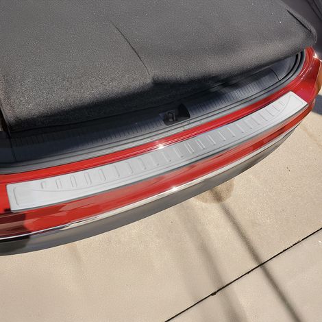 OMAC Ladekantenschutz Stoßstangenschutz für VW Tiguan II / Allspace 2016-2023 – Edelstahl gebürstet (1/5)