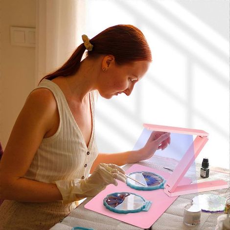 Lampe UV pliable pour résine, équipée de 18 LED, conçue pour le durcissement de la résine. Convient pour la fabrication de moules, la création de bijoux, les loisirs créatifs, etc. (1/3)