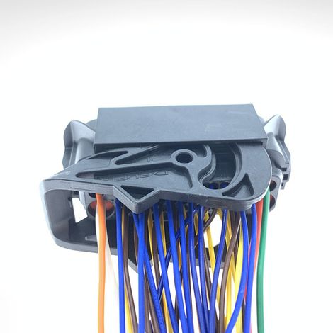 Anwendbar auf Audi A4L, A6L, Q5, A5, Q3, A8 und A8L ABS-Pumpen-Kabelbaum, Pumpen-Kabelbaumstecker und ABS-Pumpenstecker. (1/4)