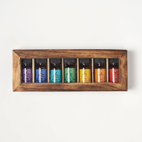 HOMESCAPES Chakra Essential Oils Gift Set with Mango Wood Case (1/5)