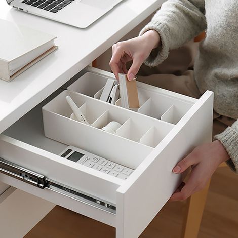 Boîtes de rangement compartimentées pour armoires, tiroirs, sous-vêtements, chaussettes et bureaux boîtes de rangement empilables pour fournitures de bureau à quatre compartiments. (1/5)