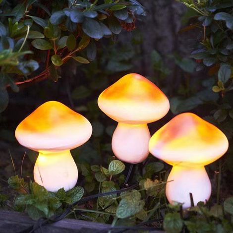 Lumière solaire LED pour pelouse jardin champignon guirlande lumineuse LED champignon chaud jaune 1-3 (taille unique champignon 188cm, distance entre 63cm, câble 185cm) (1/5)
