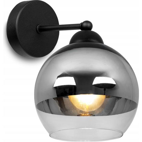 Elegante Wandleuchte mit Glasschirm und verchromter LED-Beleuchtung (1/5)