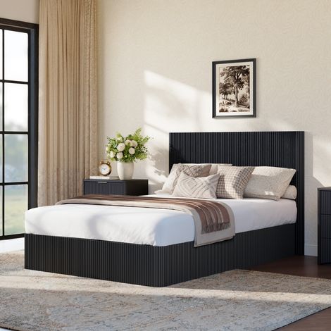 Letto contenitore 140 x 200 cm con contenitore idraulico, testiera a scanalature, nero (1/5)