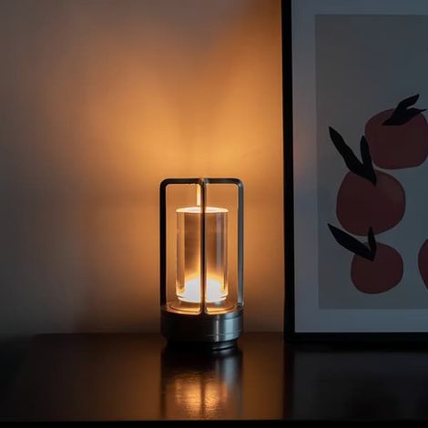Lampe de table portable en métal pour l'intérieur et l'extérieur - Lampe LED sans fil rechargeable - 3 couleurs - Intensité variable - Fonctionne sur piles - Argent (1/2)