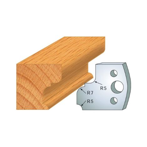 JEU DE 2 FERS PROFILES ACIER HT 40MM N°082