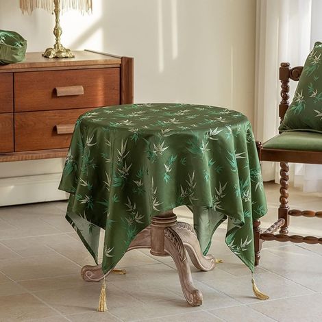 Nappe rectangulaire en polyester vert avec motif de feuilles et pompons – Idéale pour la cuisine ou le pique-nique (221 cm x 140 cm) (1/5)