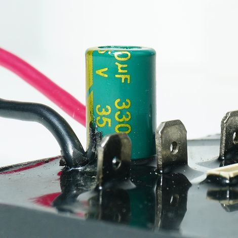 Vente directe de cartes de commande pour moteurs sans balais de tournevis électriques rechargeables au lithium-ion. (1/4)