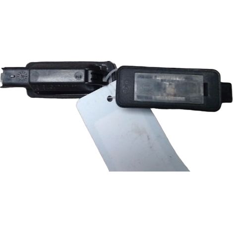 [PRODUIT D'OCCASION] Eclaireur Plaque De Police CITROEN C5 2008- ♻️ Ref Oe. 6340g3 - Garantie à vie (1/2)