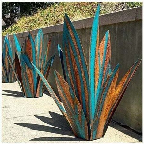 Metallene Gartendekoration in Form einer Agave – Rustikale Metallskulptur – Rustikale Gartenfigur – 65 cm, 9 Blätter