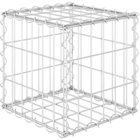 Un lit mezzanine cubique en treillis métallique gabion, mesurant 30x30x30 cm. (1/5)