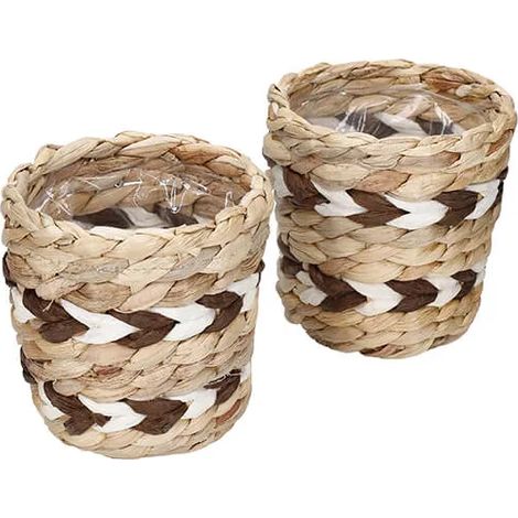 KitchenCraft Set of 2 Woven Water Hyacinth Chevron Planters (1/5)