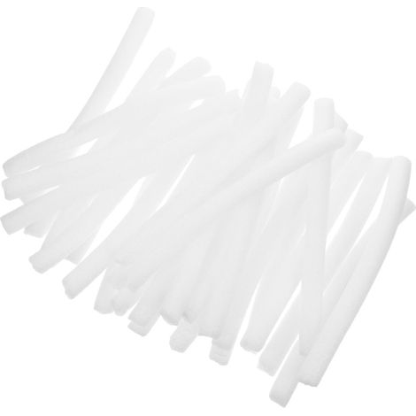 Utilisez des bâtonnets en mousse pour fixer la housse du canapé et protéger ce dernier. (1/5)