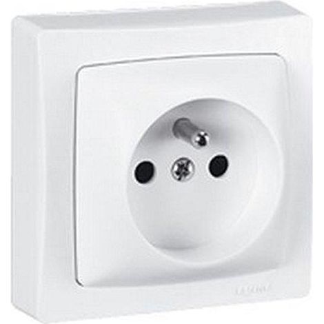 Enchufe Legrand 2 polos tierra blanco 16A 250V superficie