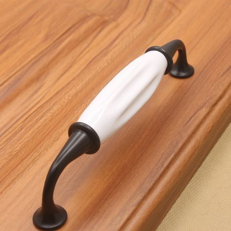 Set di 2 maniglie in ceramica nera per porte, cassetti e ante di mobili da cucina, interasse fori 128 mm, con viti incluse. (1/5)