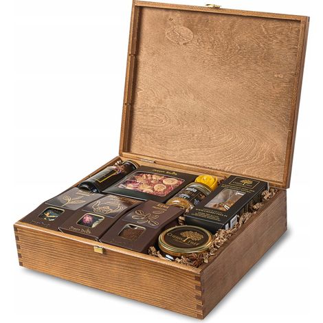 Set de regalo en una caja de lujo, dulces, café, té floral. (1/5)