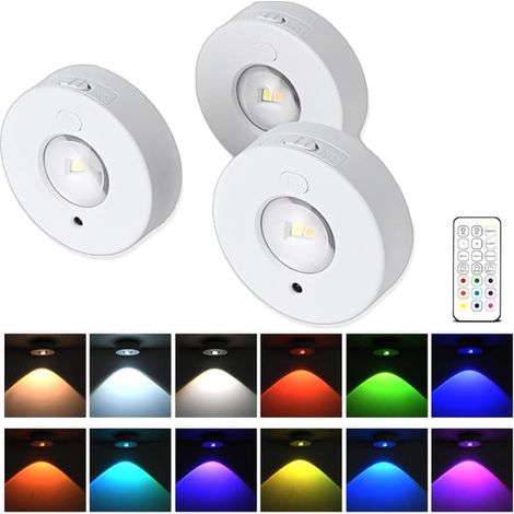 Lot de 3 spots LED RGB Puck à intensité variable pour sous-meuble avec télécommande - éclairage magnétique encastré à piles - pour meubles de cuisine - lumière chaude (1/5)