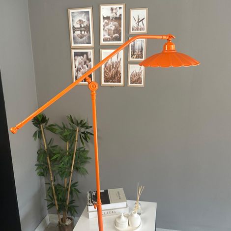 Lampadaire FKRisso Métal Moderne E27 Largeur 30 cm Abat-jour Réglable Tablette Variateur (1/5)